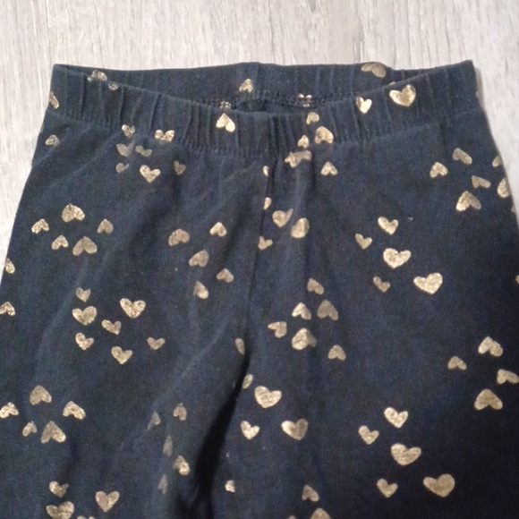 Old Navy and Cat & Jack full length graphic heart leggings size 6-7 - Picture 3 of 9